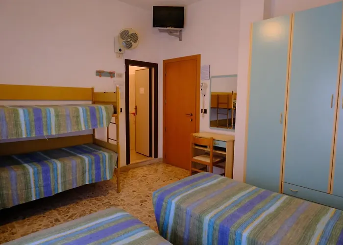 Hotel Chiara *